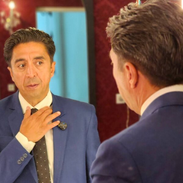 کاور آهنگ اسالومه از رضا گلابتونی