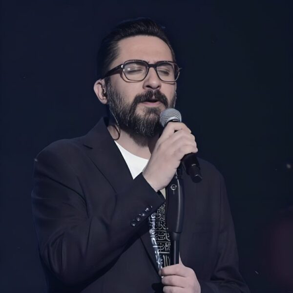 کاور ویدیو شهر خالی (اجرای زنده) از روزبه بمانی