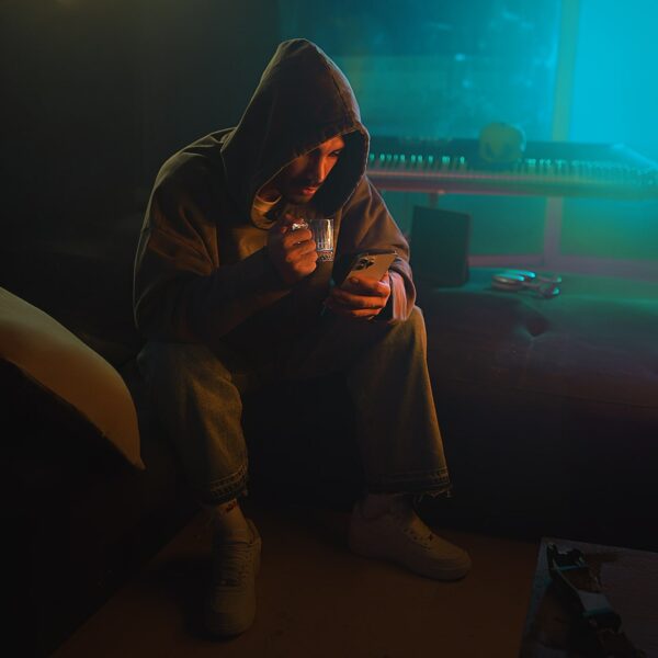 کاور آهنگ به سلامت از مهراد جم